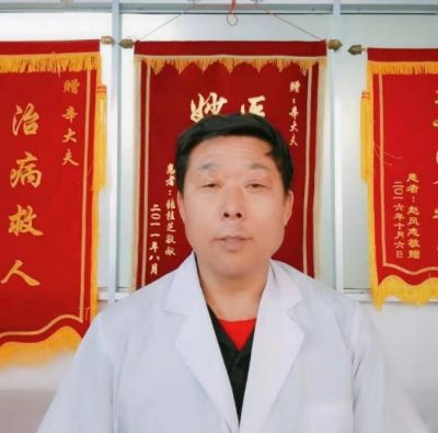 大医精诚  仁德为先  访著名辛氏三合一纯中药绿色物理疗法创始人---辛适春