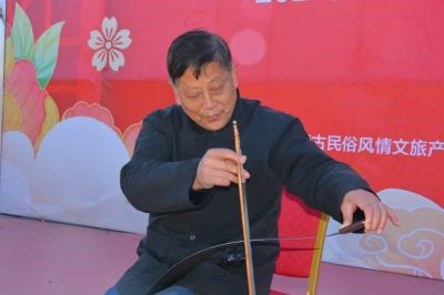 龙耀中华，福满人间  ——2024中国首届“龙文化”民俗活动在河套非遗小镇举行